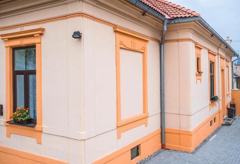 بنسيون Centercity Apartments