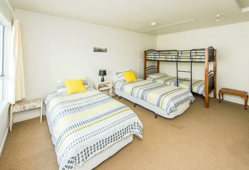 פנסיון Charmae Guest House