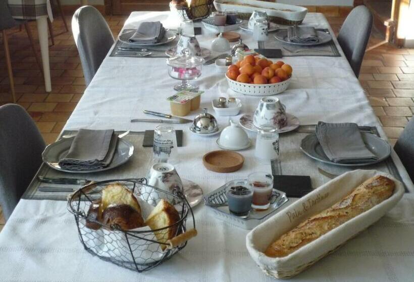 بنسيون Ferme De Launay