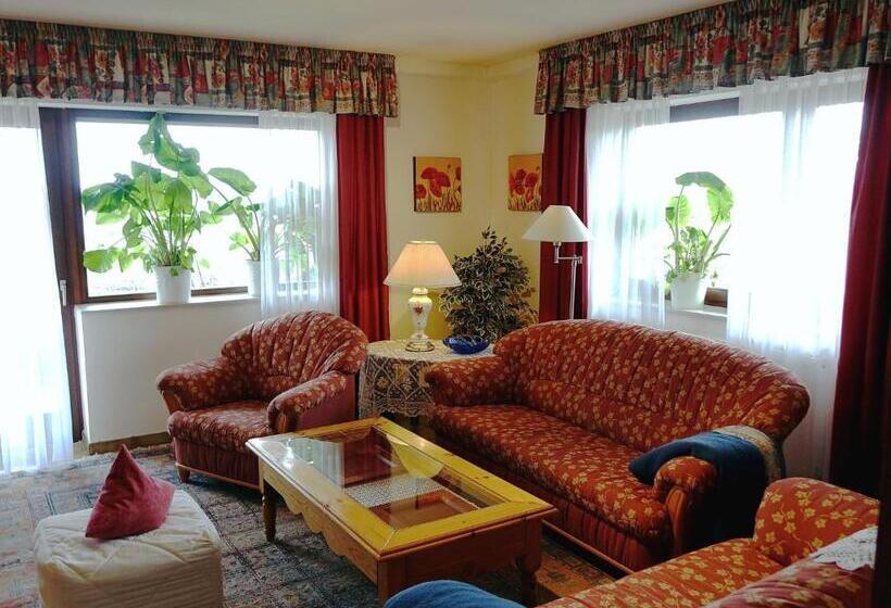 ペンション Haus Buena Vista