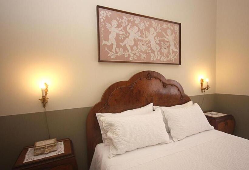 פנסיון Il Punto A Maglie