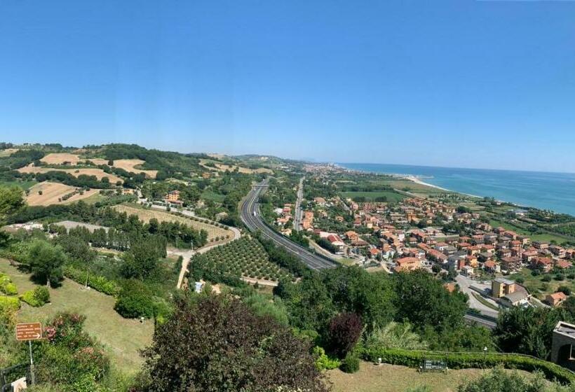 بنسيون La Casa Di Torre Di Palme