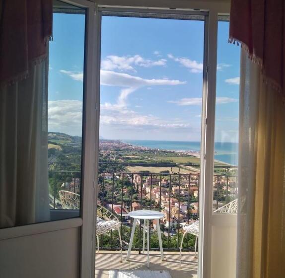 بنسيون La Casa Di Torre Di Palme