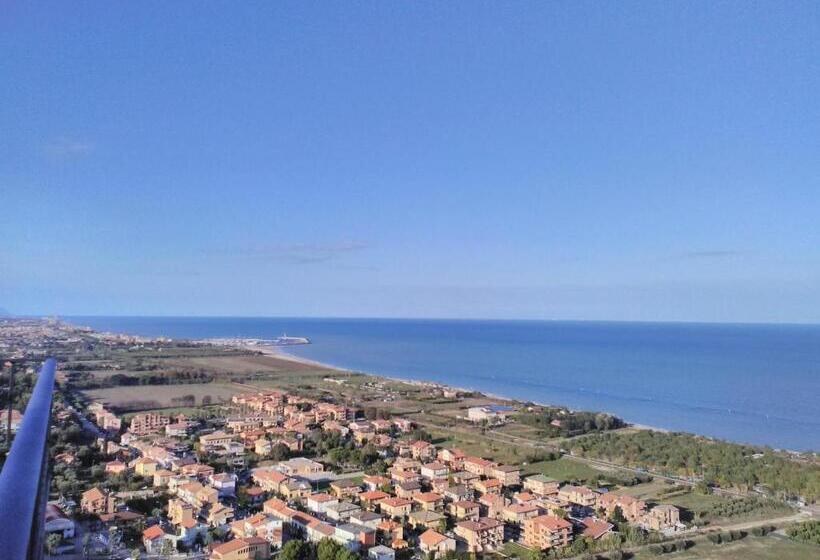 بنسيون La Casa Di Torre Di Palme