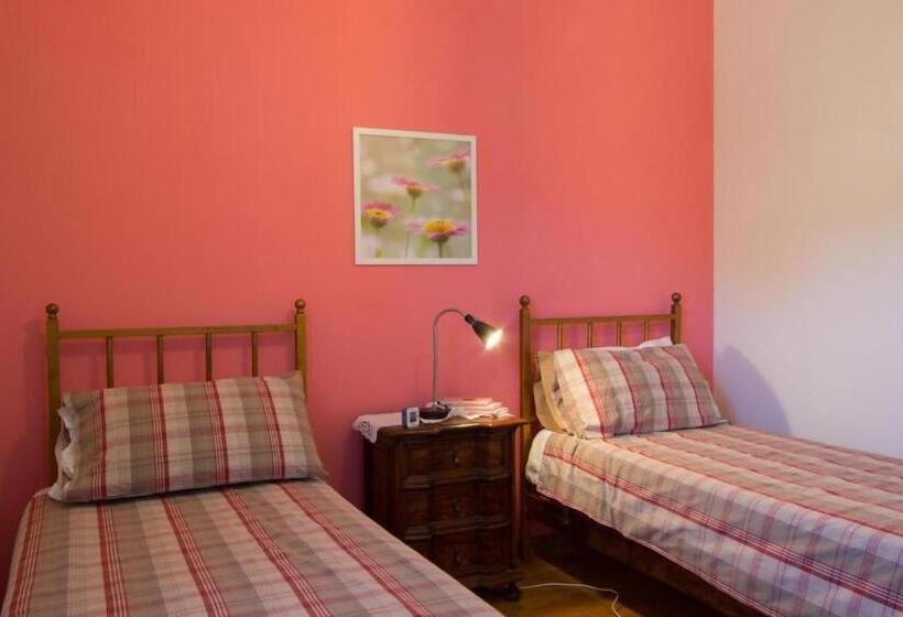 פנסיון La Stazione Per Dormire Guest House