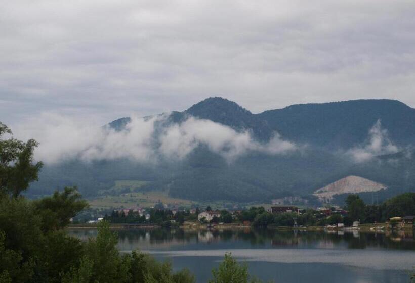 펜션 Penzión Koruna