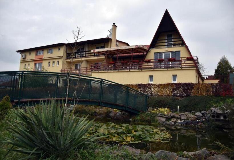 펜션 Penzión Koruna