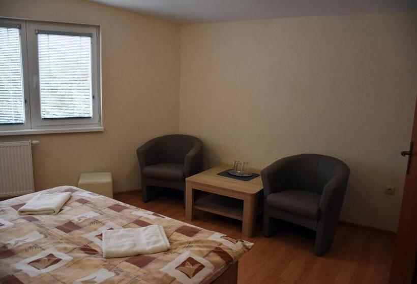 펜션 Penzión Koruna