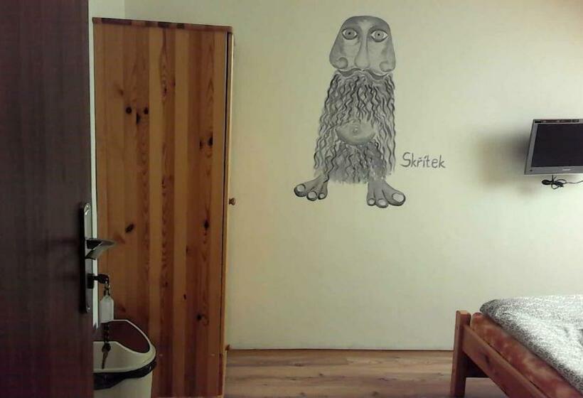 膳宿费 Penzion Laky