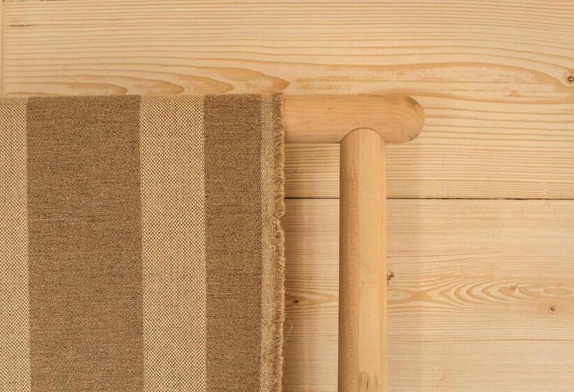 ペンション Sasaràl Suites