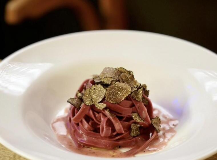 ペンション Sasaràl Suites