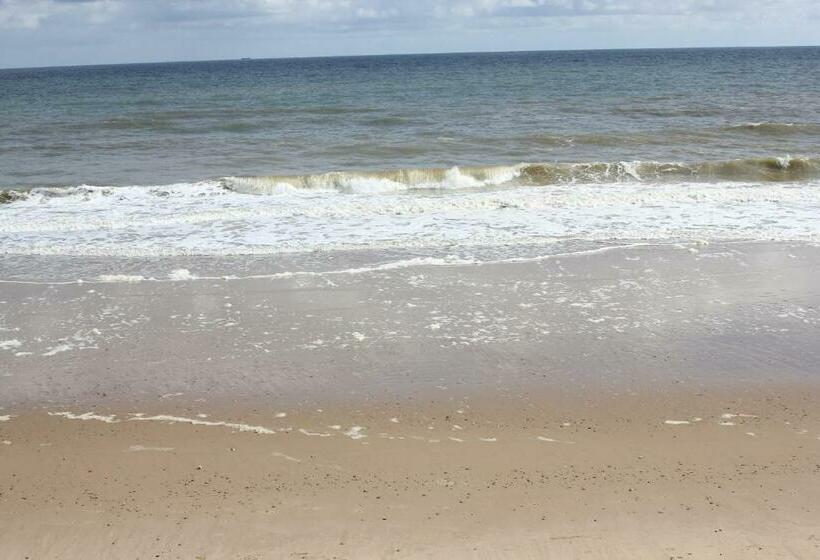 Пансион Seaview Cottage