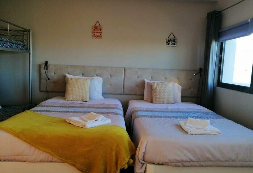 פנסיון Surf & Guest Lorena´s House