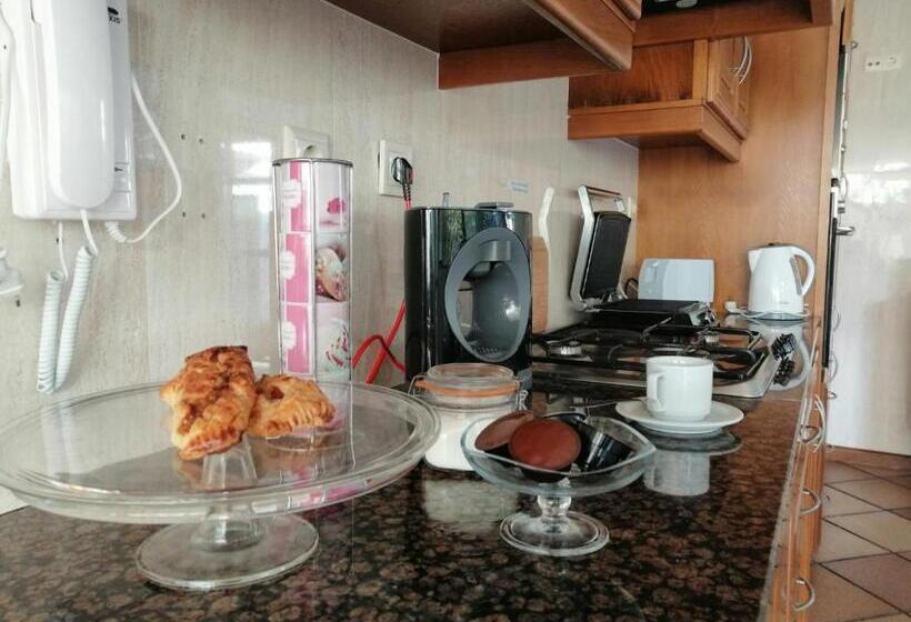 פנסיון Surf & Guest Lorena´s House