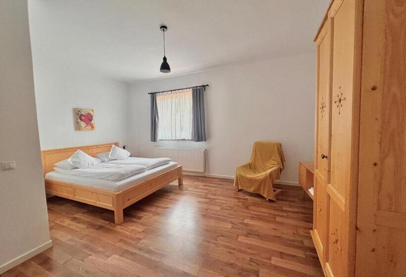 פנסיון Villa Nova