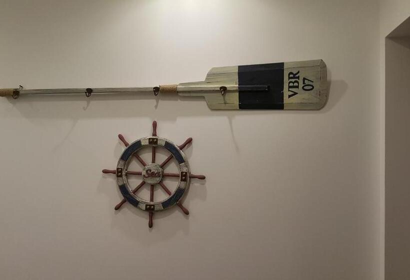 ユースホステル Guest Rooms Old Captain