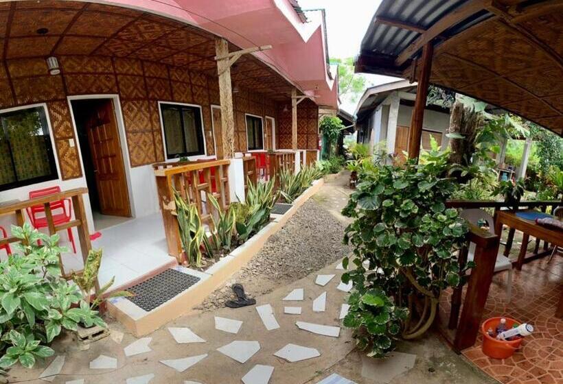 הוסטל Domos Native Guest House