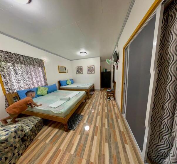 הוסטל Domos Native Guest House