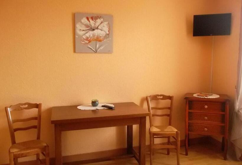 住宿加早餐  Armalou