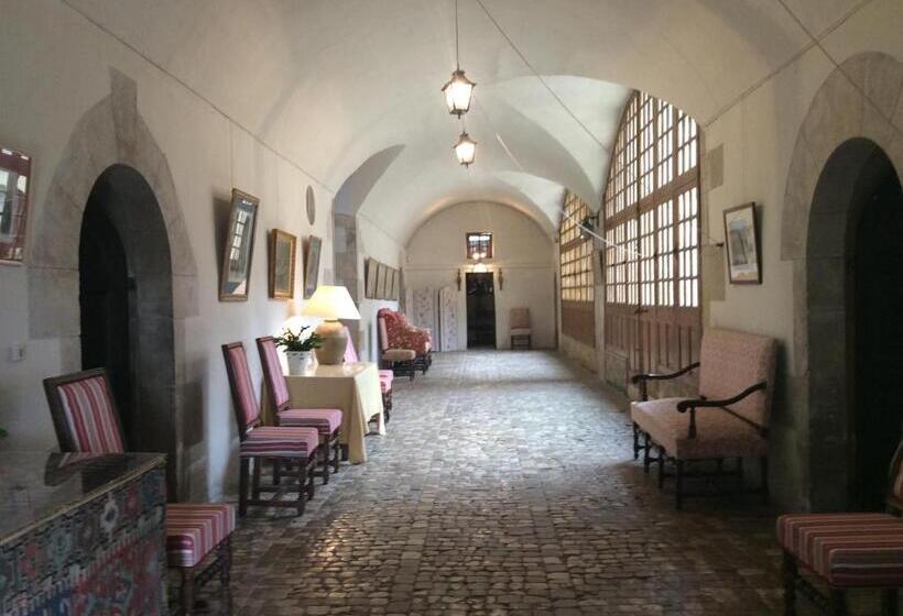 مبيت وإفطار Château De Rousson