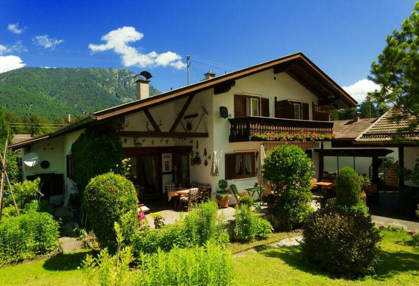 تختخواب و صبحانه Gästehaus Kerschbaum