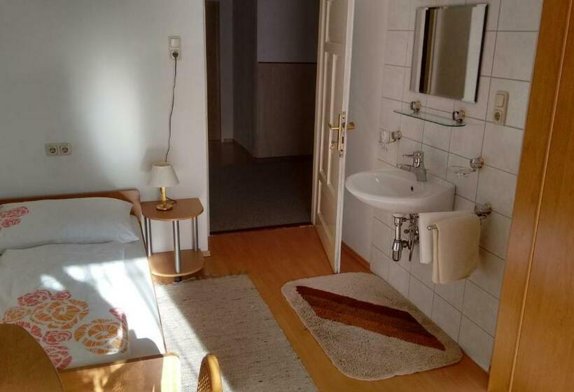 צימר Gästehaus Schöpf Elsa