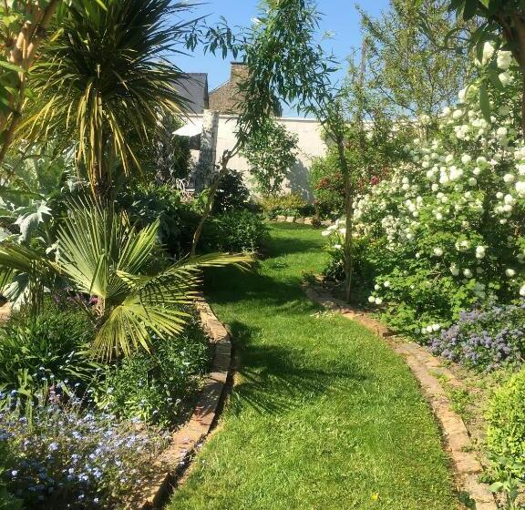 Bed and Breakfast Le Grenier Du Jardin