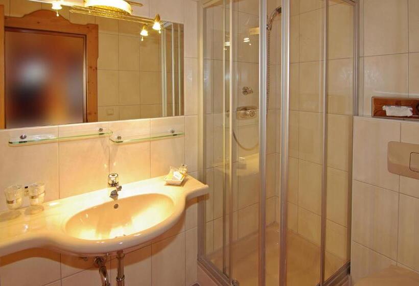 مبيت وإفطار Pension Sunnberg