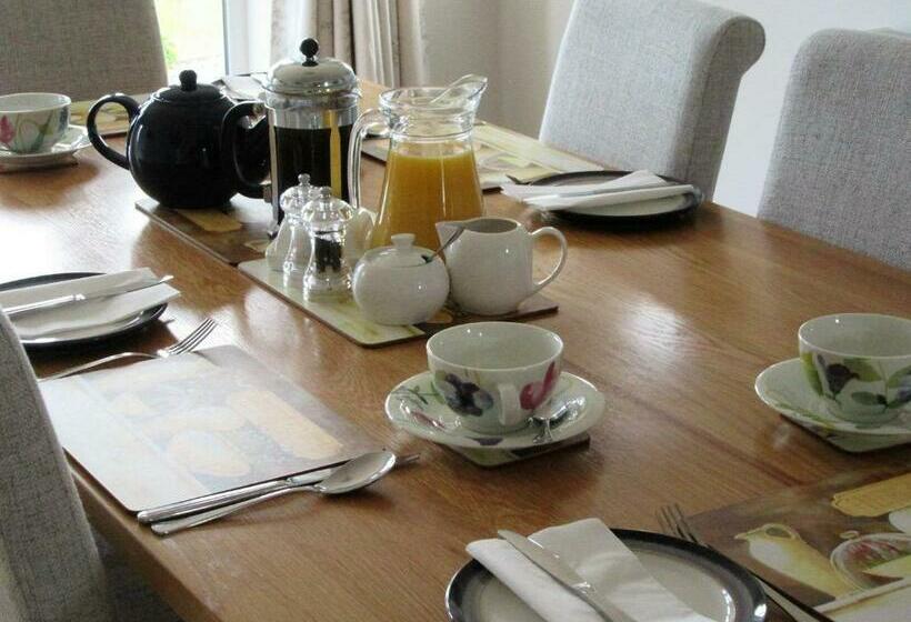 ベッドアンドブレックファースト The Willows