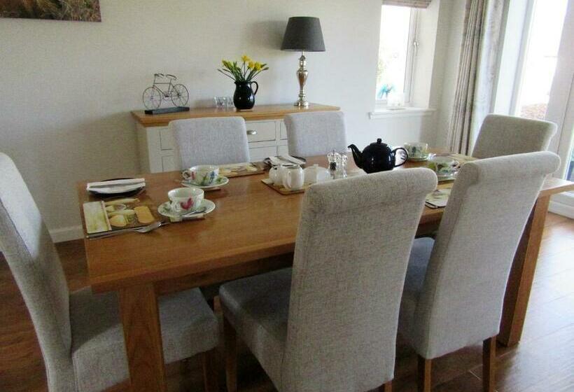 ベッドアンドブレックファースト The Willows