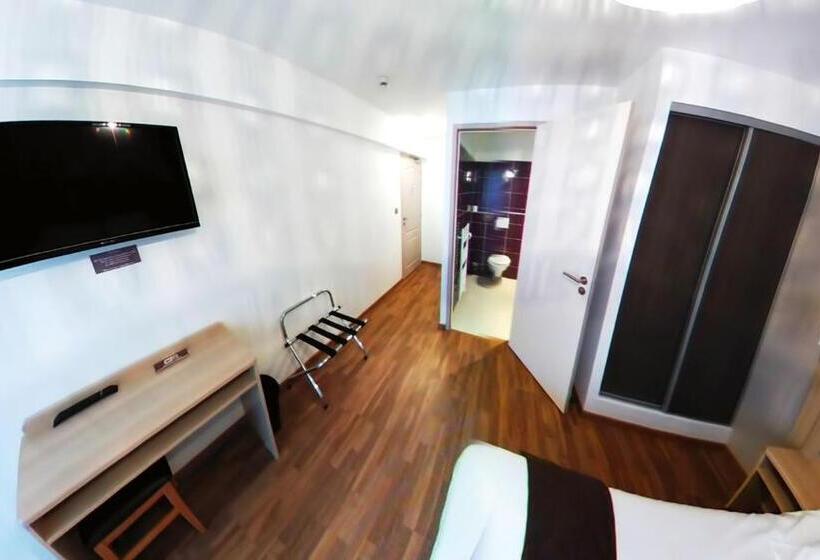 فندق Au Bon Coin