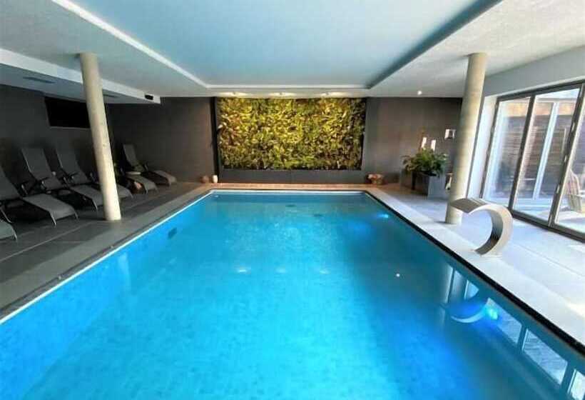 Отель Hôtel Wellness Eau De Roche Durbuy