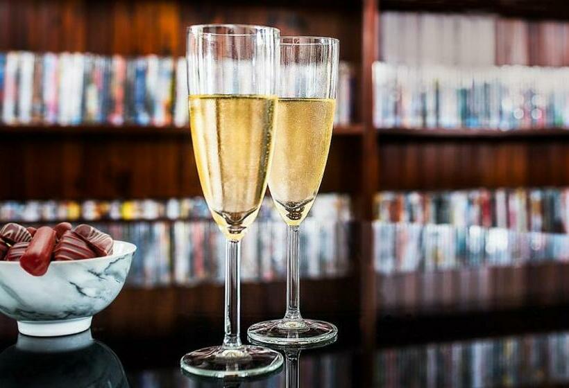 Lure Bed And Breakfast