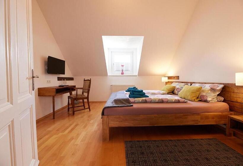 پانسیون Alte Ratsschänke