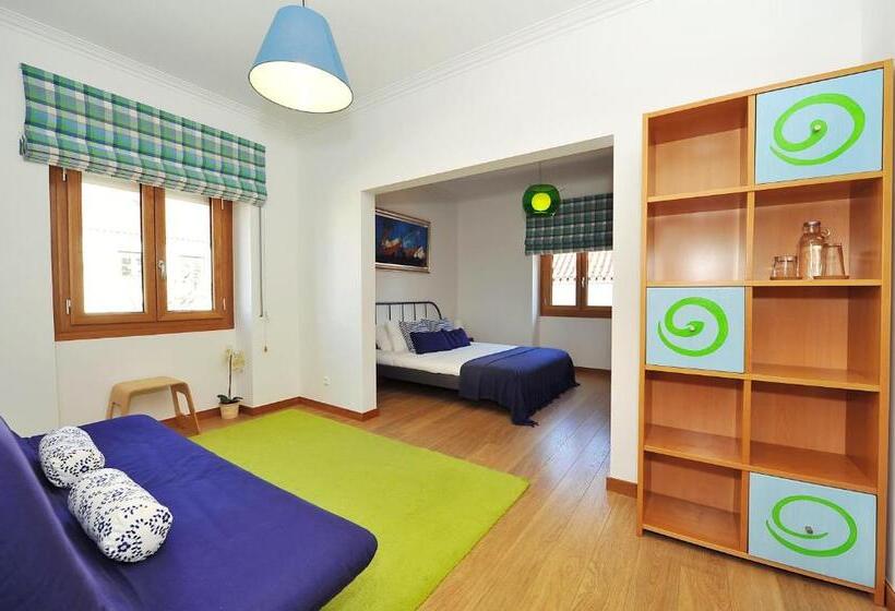 پانسیون Cosy Bedrooms Guest House