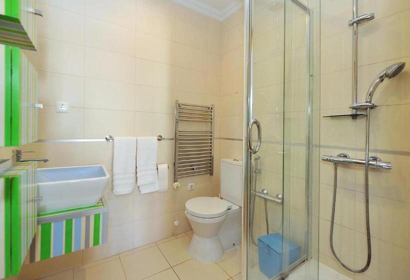 پانسیون Cosy Bedrooms Guest House