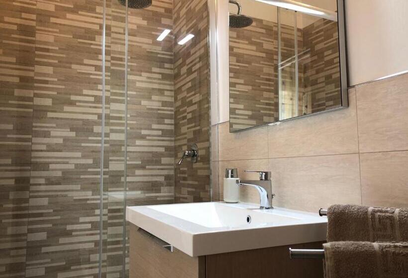 פנסיון Hibiscus