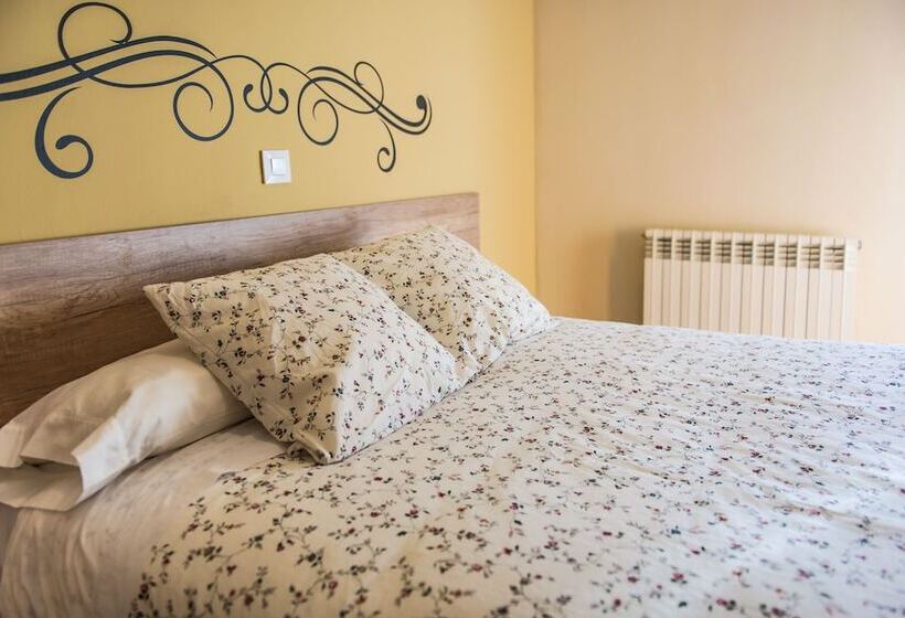 بنسيون Hostal La Pastora