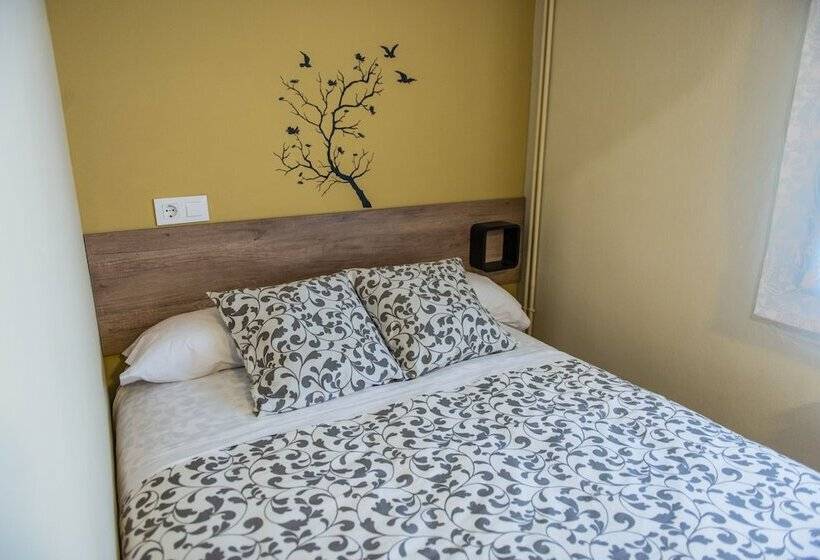 بنسيون Hostal La Pastora