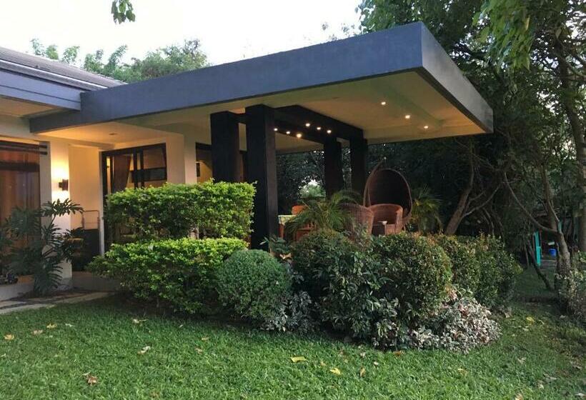 بنسيون Modern Room With Beautiful Pool