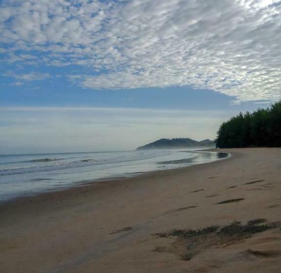 פנסיון Mr. Chuoi Bar And Hut