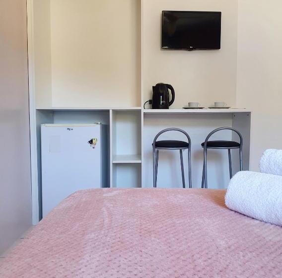 ペンション Pousada Figueira