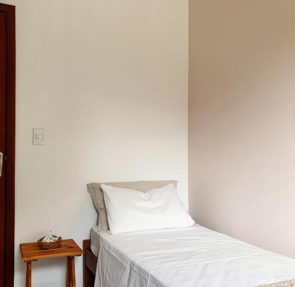 ペンション Pousada Figueira