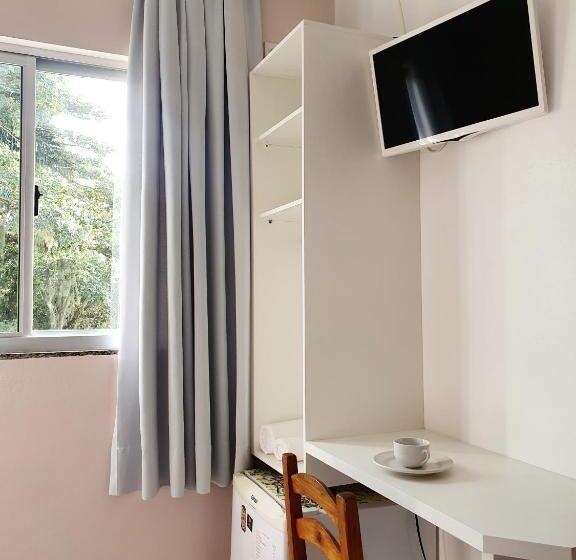 ペンション Pousada Figueira