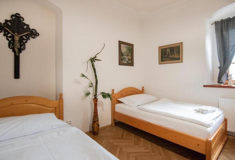 膳宿费 Restaurace A Penzion Stará Pošta