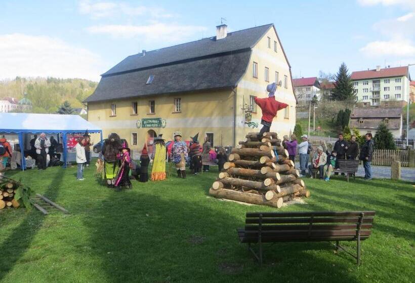 膳宿费 Restaurace A Penzion Stará Pošta