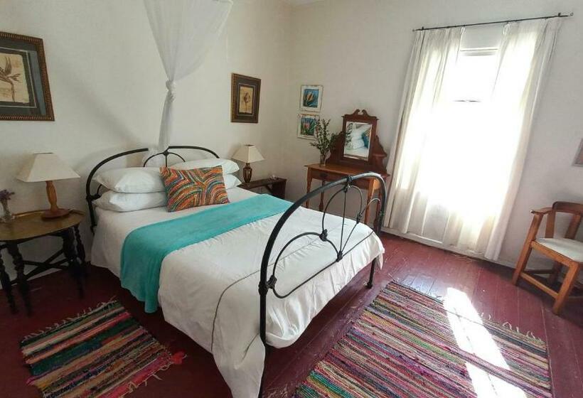 פנסיון Room @ Irissa Sanctuary