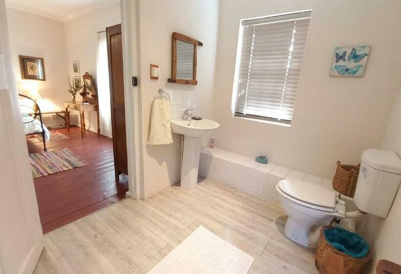 פנסיון Room @ Irissa Sanctuary