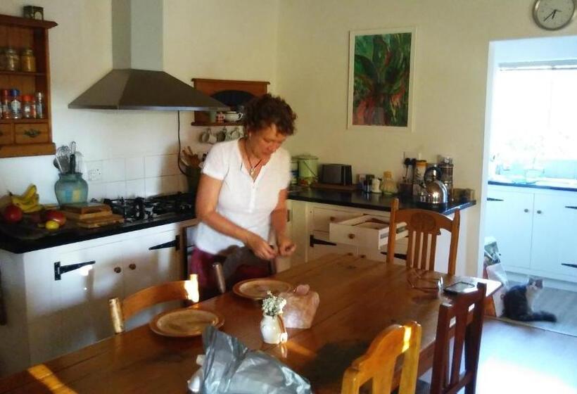 פנסיון Room @ Irissa Sanctuary