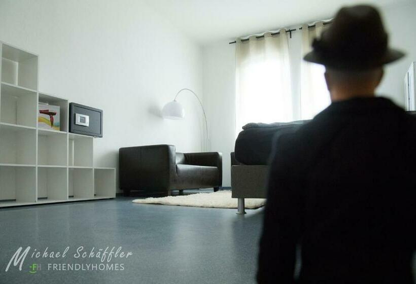 Пансион Smart And Happy Living Fürth